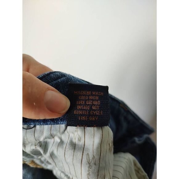 Seven7 Women's Size 4 Medium Wash Ankle Cropped Pants Zipper Slight Distressed - Picture 8 of 9